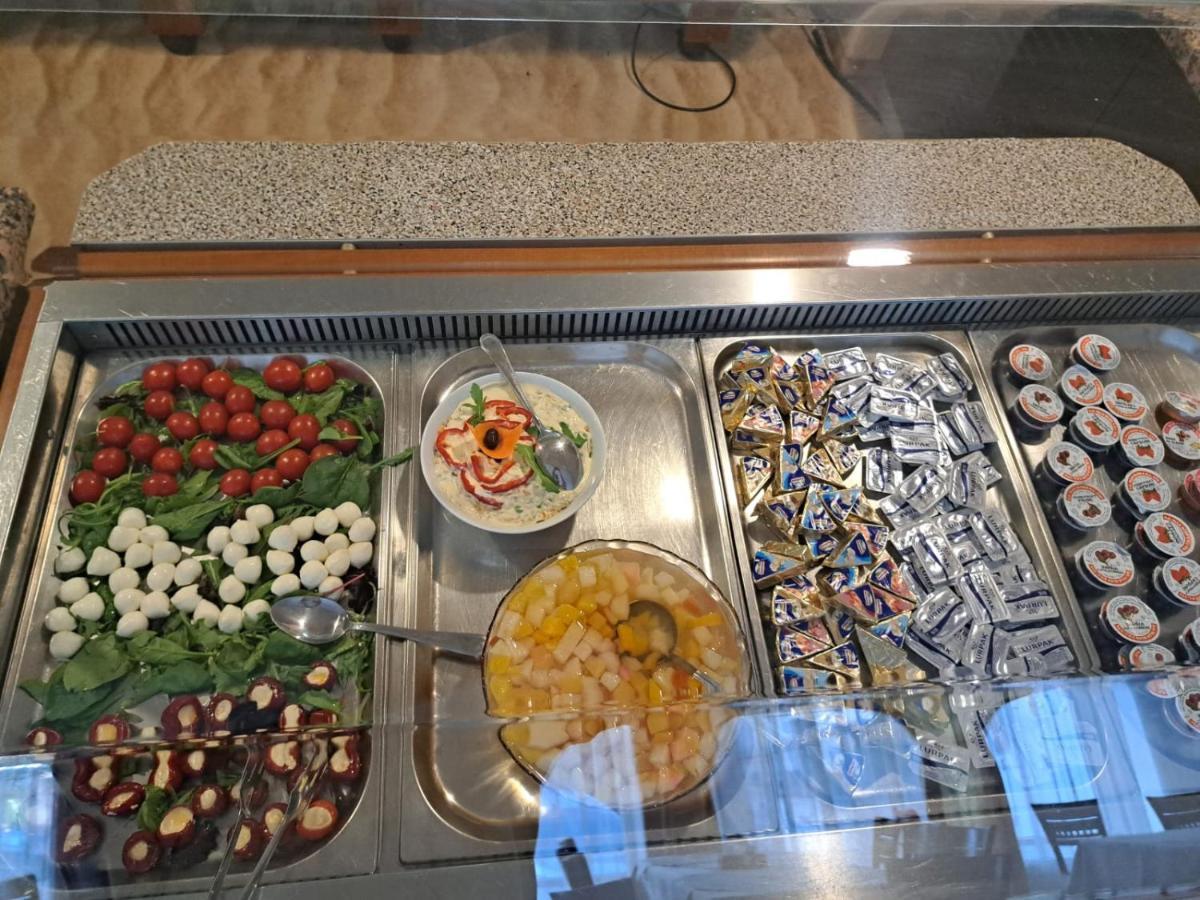康多尔酒店 马马亚 外观 照片